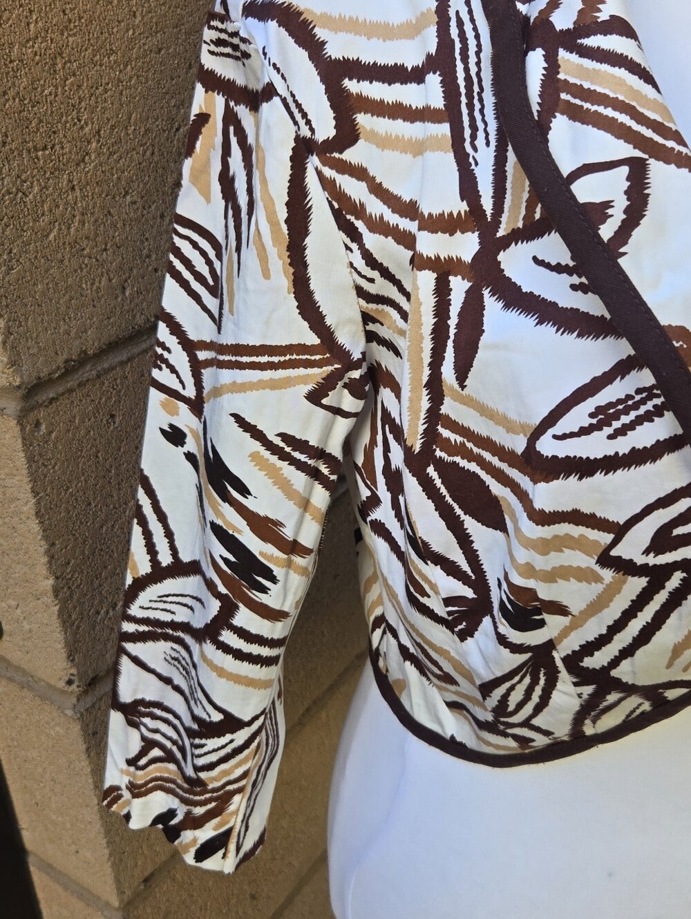 Rabbit Rabbit Rabbit Printed Cropped Bolero in Brown and Cream - Picture 2 of 8